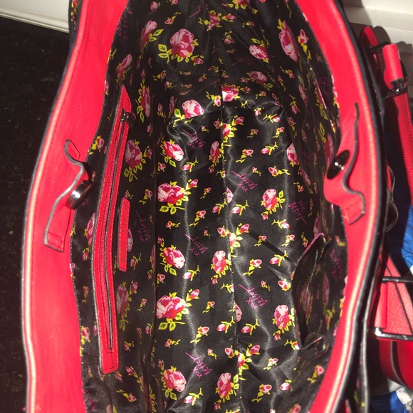 Purse - Picture 4 of 4